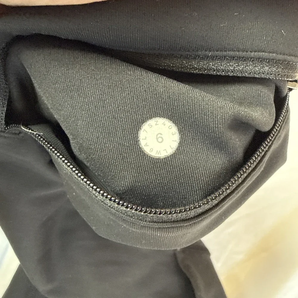 Lululemon Speed Up Crop Black Size 6 Side Pockets‎ Luxtreme Tight